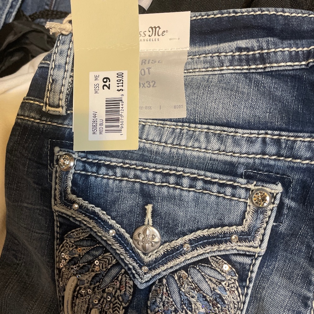 Size 29 new with tag miss me jeans